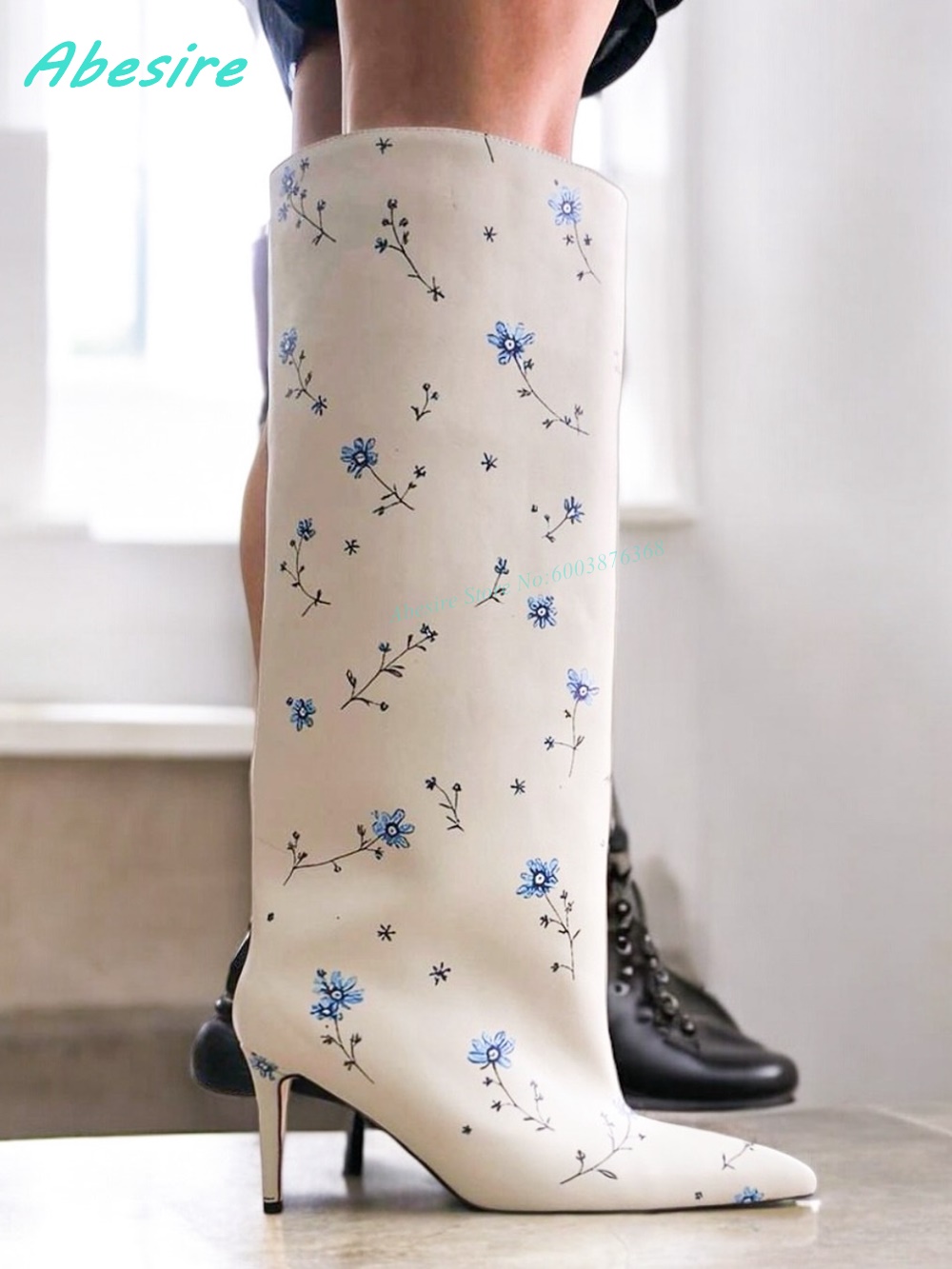 Women'S Fashion Show - Stivali al ginocchio bianchi con stampa