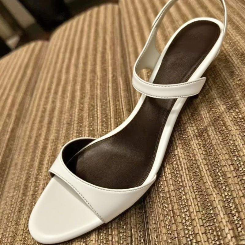 Sandali di marca con design a  - Women Fashion Brand recensione e prezzo