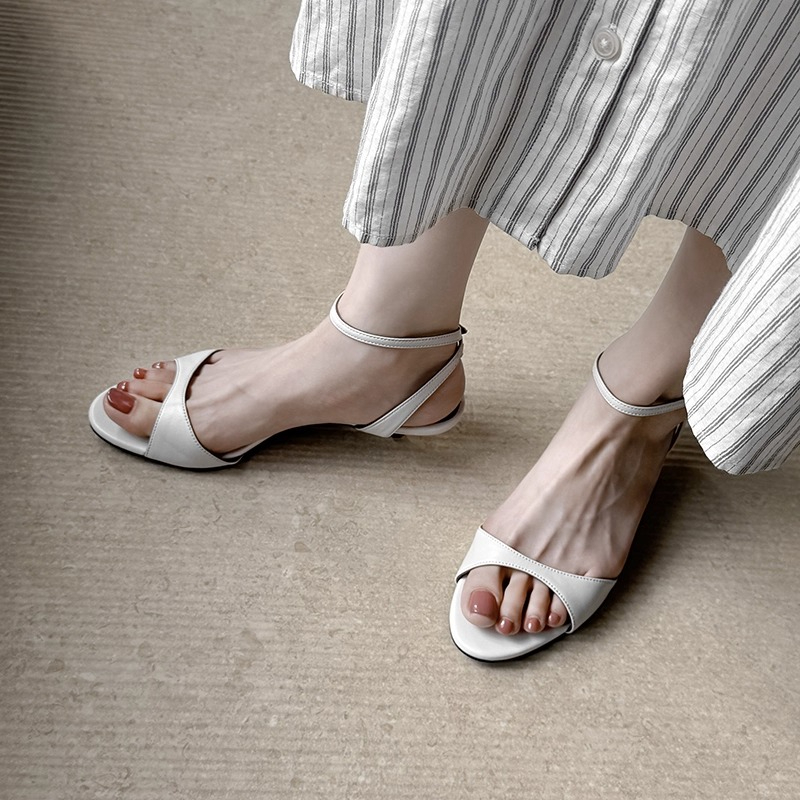 Sandali di marca con design a  - Women Fashion Brand recensione e prezzo