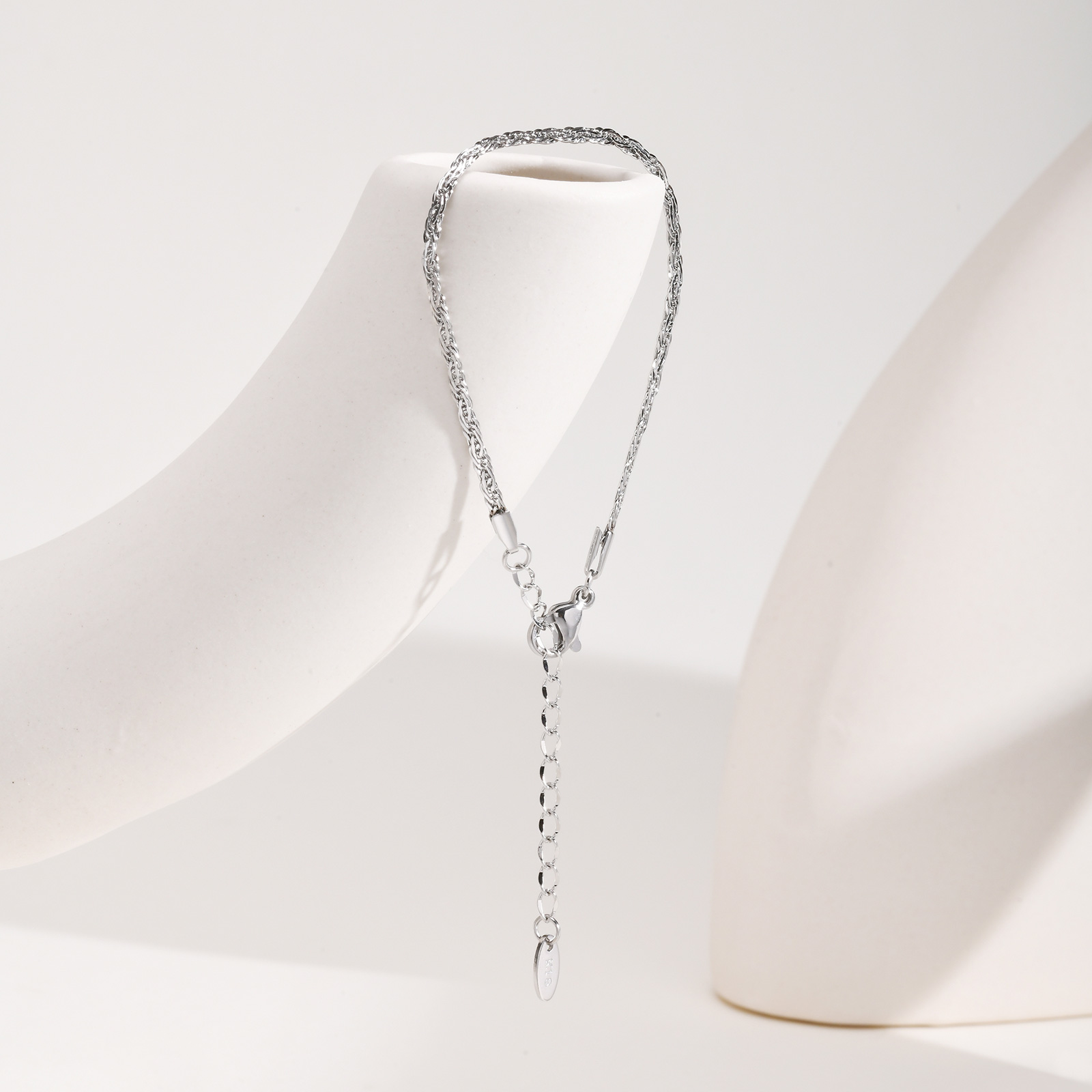 Braccialetti regolabili da 16- - Women'S Fashion In The 1940S recensione e prezzo